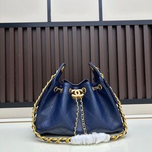 CHANEL Navy Blue Quilted Shoulder Bag with Gold Chain